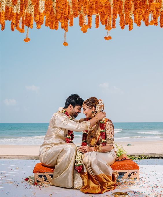 Let's learn about Tamil wedding traditions.