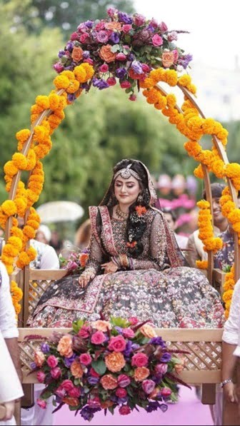 The idea of the floral basket is very unique.