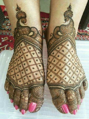 Jali Mehndi designs are always in.