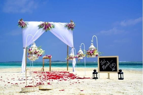 Another island wedding that will quench the thirst for an incredible sea view is the Andaman and Nicobar Islands. 